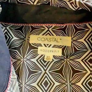 Really soft! Men’s button down shirt. Great pattern, perfect condition. Size XL